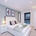 شقة Stylish Centre With Terrace And Free Secure Parking