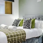 شقة Stylish Centre With Terrace And Free Secure Parking ليدز