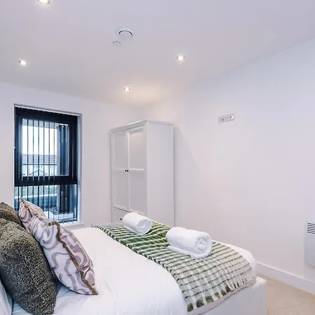 Stylish Centre 2 Bed With Free Parking Lägenhet *