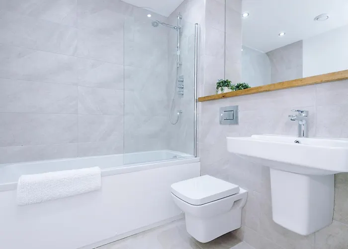 Stylish Centre With Terrace And Free Secure Parking *